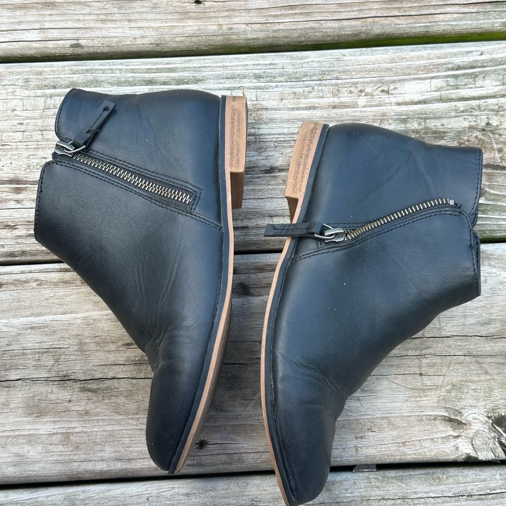 Girls Black Ankle Boots with Side Zipper